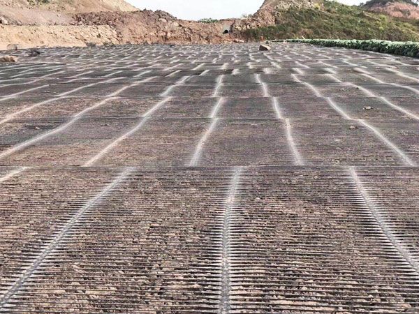 保宜高速襄阳段格栅施工