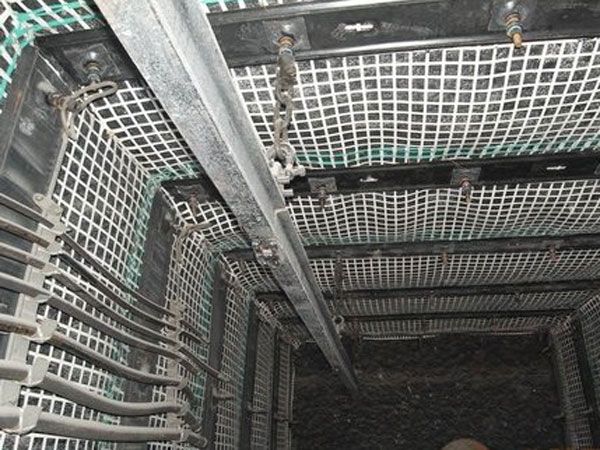 煤矿井下用聚酯涤纶护帮网假顶网施工